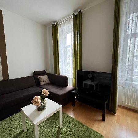 Cozy 2-Room Apartment Bécs Kültér fotó