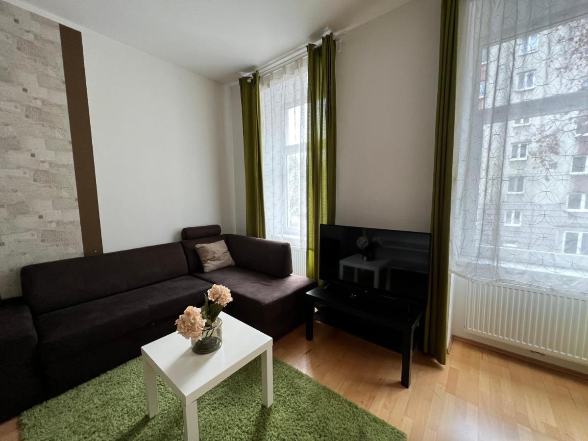 Cozy 2-Room Apartment Bécs Kültér fotó